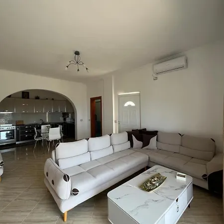 Alexandros Villa